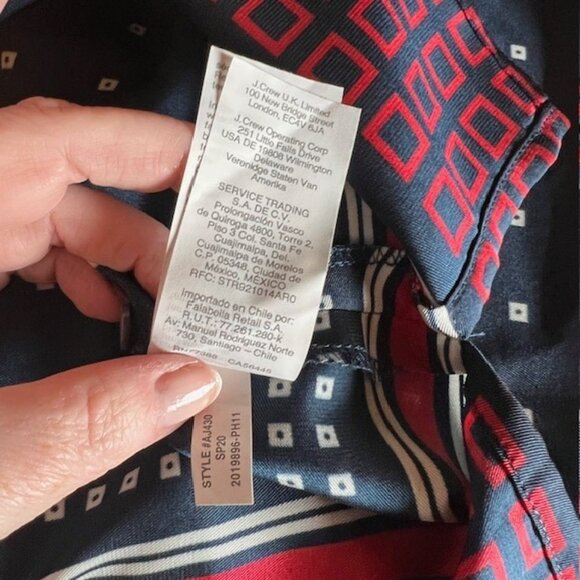 J.Crew Drapey button-up tunic in Ratti® geometric twill Blouse Navy XS NWT - Picture 8 of 8